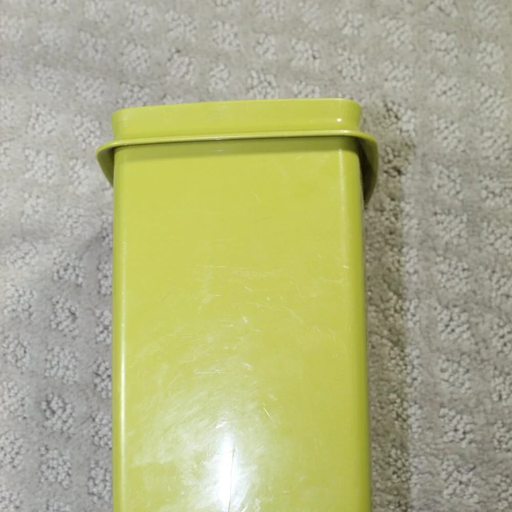 Vintage Green Tupperware Pick-A-Deli Pickle Keeper Container Drainer